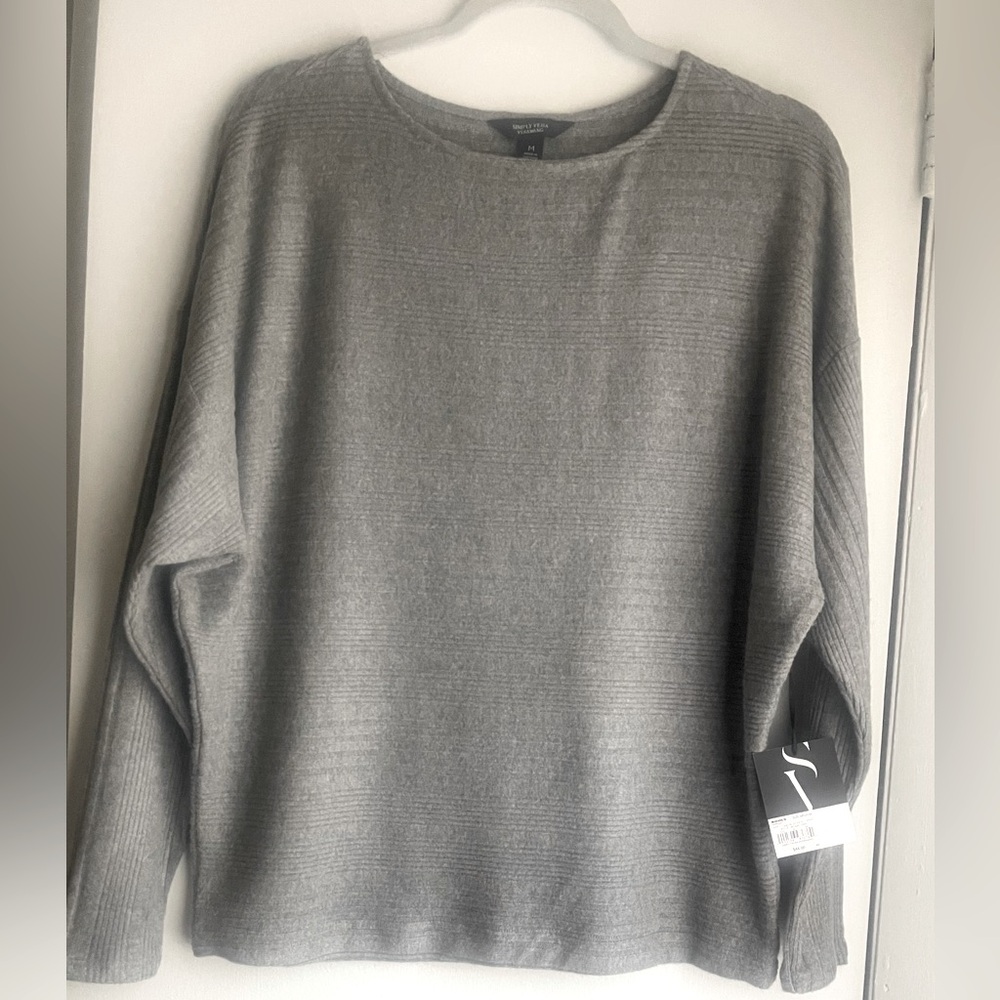 *NWT* Simply‎ Vera Wang Medium